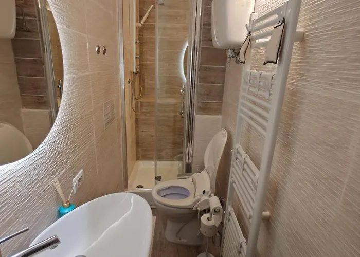 Dimora Del Sole بيت للعطل *